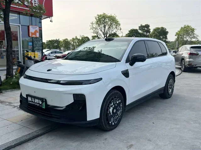 Фотография автомобиля — Leapmotor B10