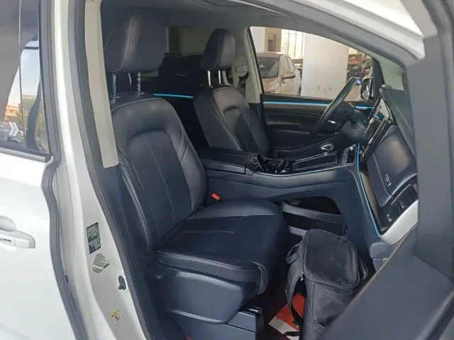 GAC Trumpchi M8 — Фото автомобиля 24