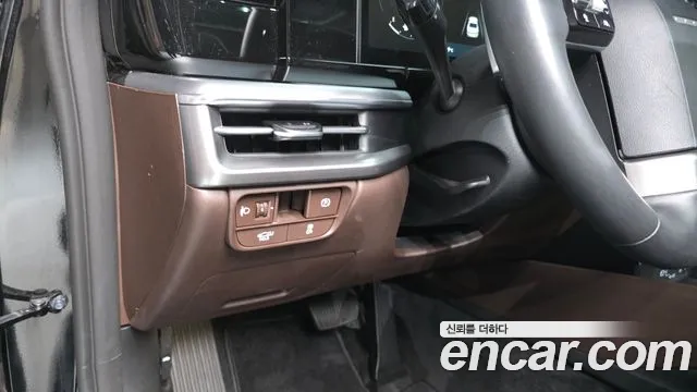 Hyundai Grandeur Grandeur (GN7) 2.5 Бензин 2WD — Фото автомобиля 23