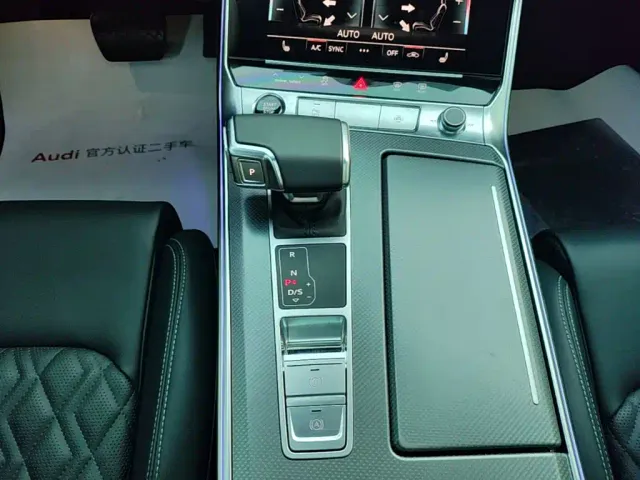 Audi A6L — Фото автомобиля 13