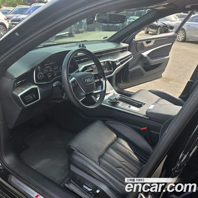 Audi A6 C8 — Фото автомобиля 9