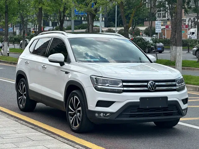 Volkswagen Tharu — Фото автомобиля 3