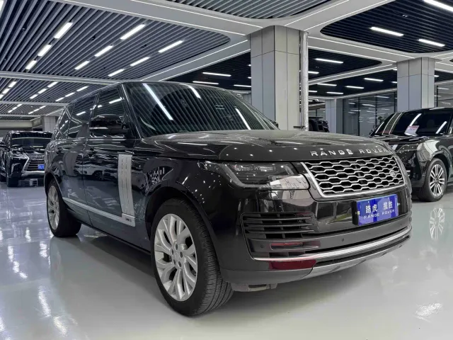 Land Rover Range Rover 2021 3.0 L6 Heritage Extended Classic Edition — Фото автомобиля 2