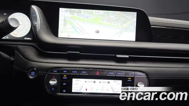 Genesis G90 Бензин 3.5 турбо AWD — Фото автомобиля 10