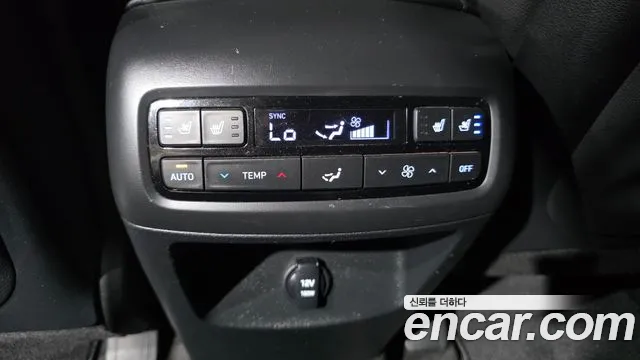 Hyundai Palisade Palisade Бензин 3.8 2WD — Фото автомобиля 28