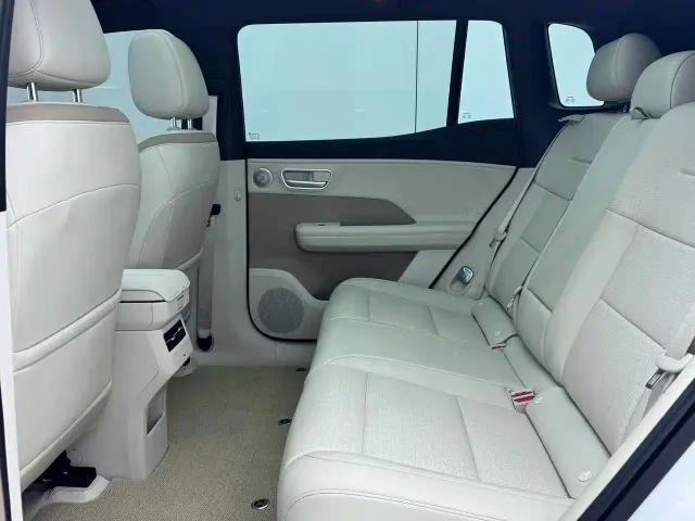 Toyota BoZhi 3X — Фото автомобиля 14