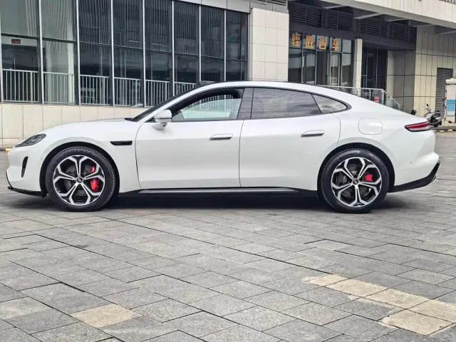 Shangjie Z7 — Фото автомобиля 3
