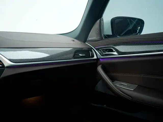 BMW 5 Series — Фото автомобиля 17