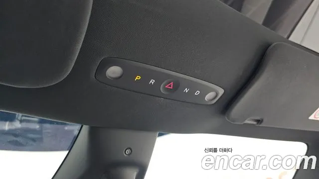 Tesla Model Y — Фото автомобиля 12