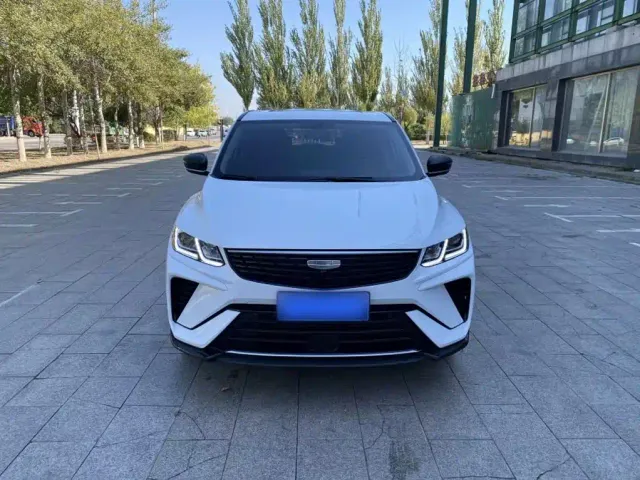 Geely Binyue — Фото автомобиля 5