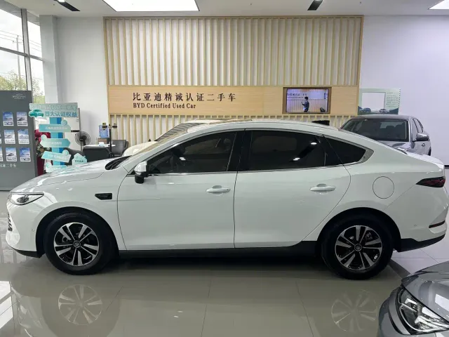 BYD Qin PLUS — Фото автомобиля 15