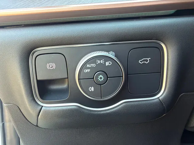 Chery Tiggo 9 — Фото автомобиля 24
