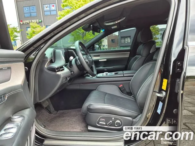 Genesis G90 Бензин 3.5 турбо AWD — Фото автомобиля 14