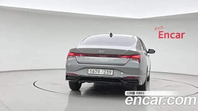 Hyundai AVANTE Avante (CN7) — Фото автомобиля 3
