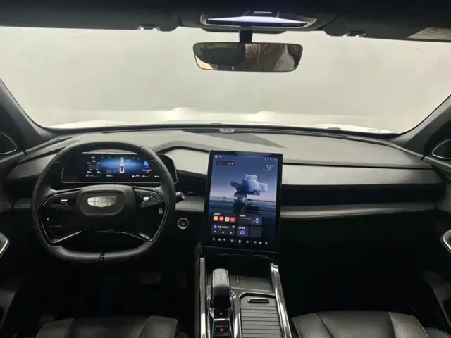 Geely Boyue — Фото автомобиля 5
