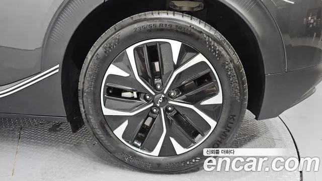 Kia EV6 — Фото автомобиля 18