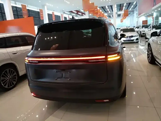 Leapmotor C16 — Фото автомобиля 5