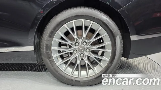 Genesis G80 RG3 — Фото автомобиля 6