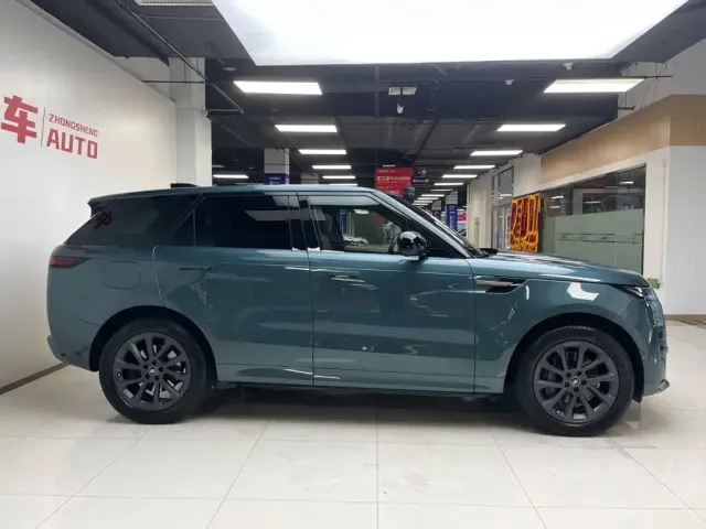 Land Rover Range Rover Sport 2023 400PS Dynamic SE — Фото автомобиля 3