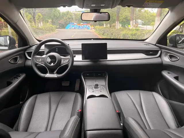 BYD Seal 05 DM-i — Фото автомобиля 13