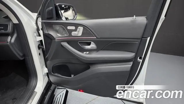 Mercedes-Benz GLE-Class — Фото автомобиля 20