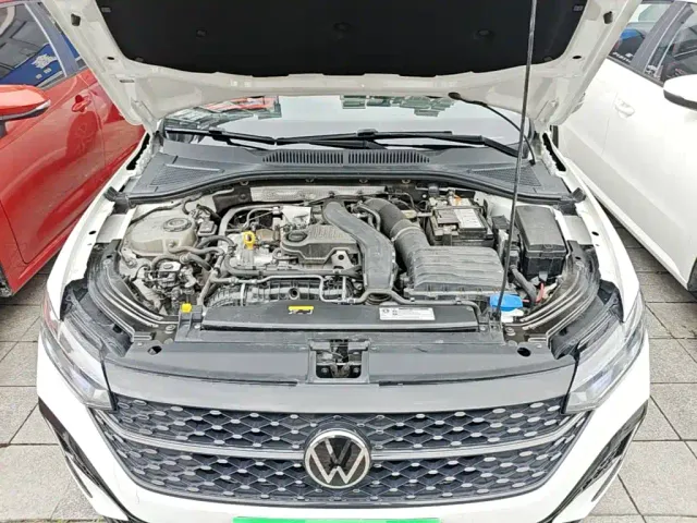 Volkswagen Lavida — Фото автомобиля 19