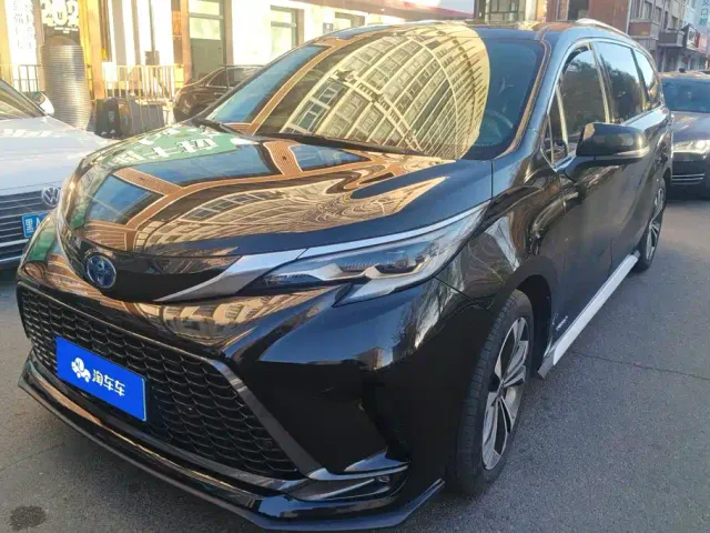 Фотография автомобиля — Toyota Granvia