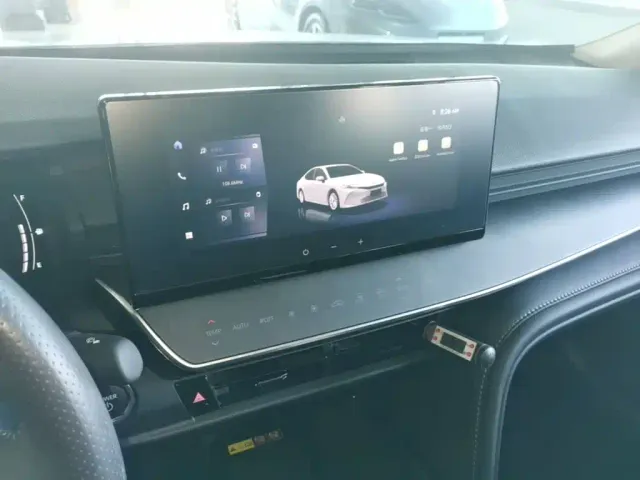 Toyota Camry — Фото автомобиля 12