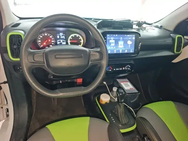 Roewe Clever — Фото автомобиля 9