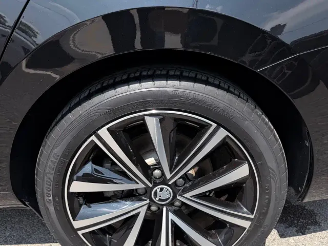 Skoda Superb — Фото автомобиля 18