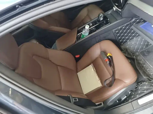 Volvo S60 — Фото автомобиля 24