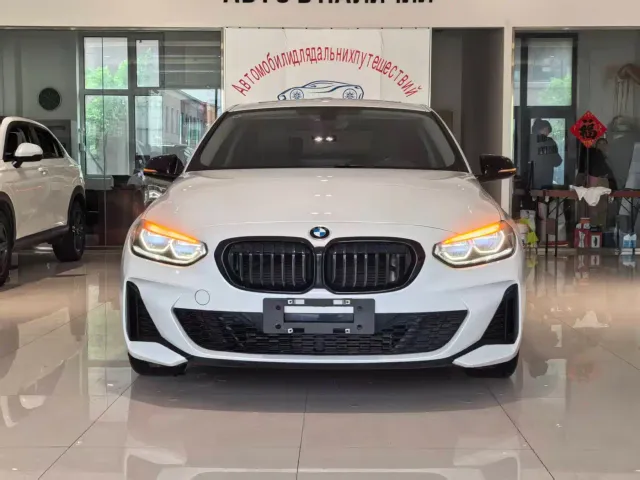 BMW 1 Series — Фото автомобиля 2