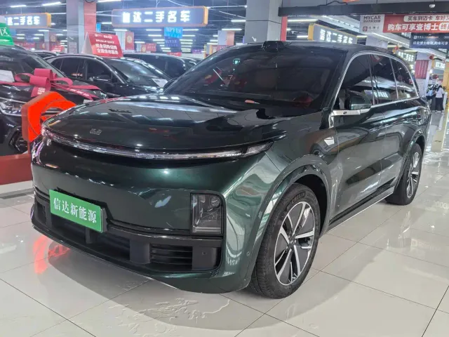 Фотография автомобиля — Li Auto L8