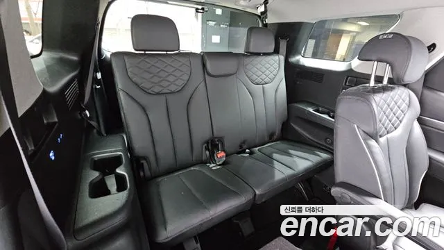 Hyundai Palisade Palisade Бензин 3.8 2WD — Фото автомобиля 19