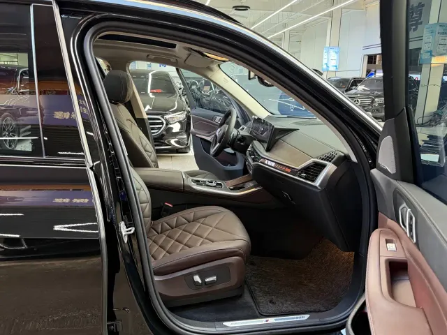 BMW X5 — Фото автомобиля 16