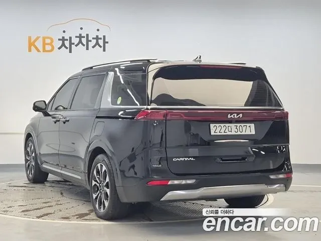 Kia Carnival 4th Gen — Фото автомобиля 2