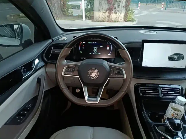 BYD Qin PLUS — Фото автомобиля 10