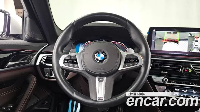 BMW 5-Series — Фото автомобиля 13