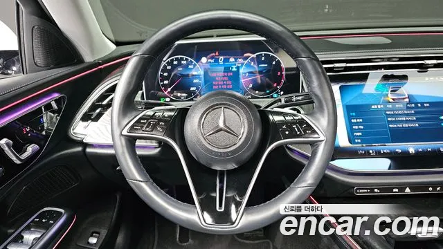 Mercedes-Benz E-Class — Фото автомобиля 15