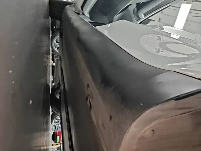 Tesla Model Y — Фото автомобиля 21