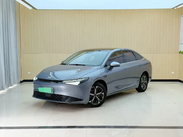 Xpeng P5 — Фото автомобиля 3