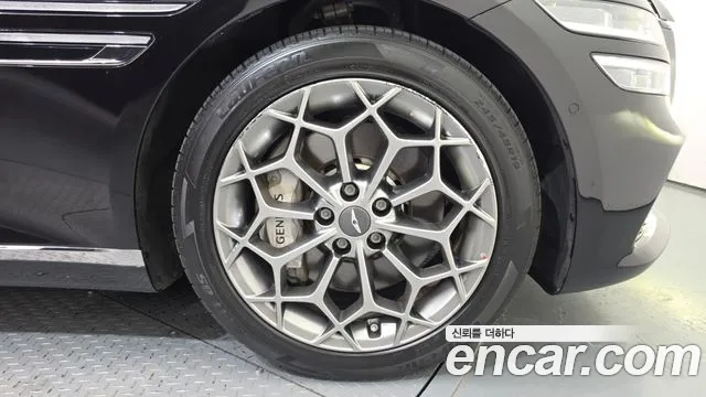 Genesis G80 Бензин 3.5 турбо AWD — Фото автомобиля 17