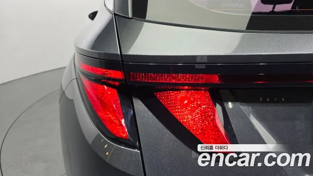 Hyundai Tucson Tucson (NX4) Дизель 2.0 2WD — Фото автомобиля 22