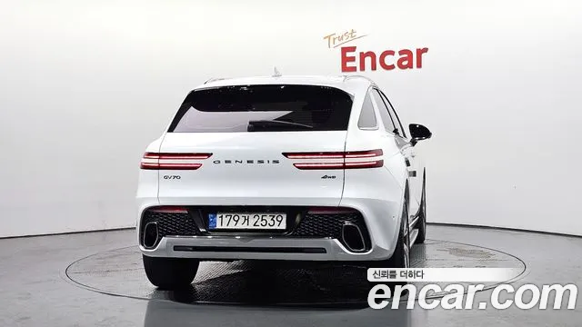 Genesis GV70 2.5T Бензин AWD — Фото автомобиля 4