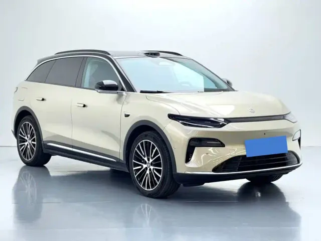 Leapmotor C11 — Фото автомобиля 3