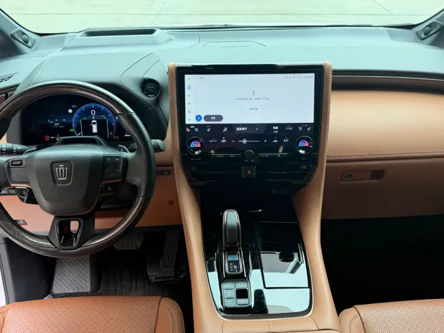 Toyota Vellfire — Фото автомобиля 9