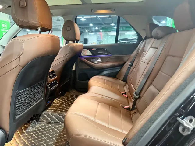 Mercedes-Benz GLE-Class — Фото автомобиля 6