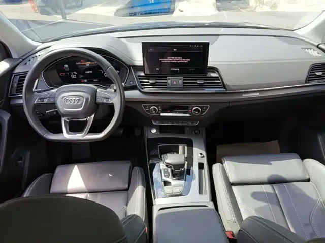 Audi Q5L — Фото автомобиля 9