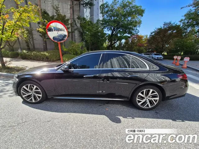 Фотография автомобиля — Mercedes-Benz E-Class W214