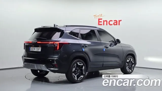 Kia Seltos Бензин 1.6 турбо 2WD — Фото автомобиля 2